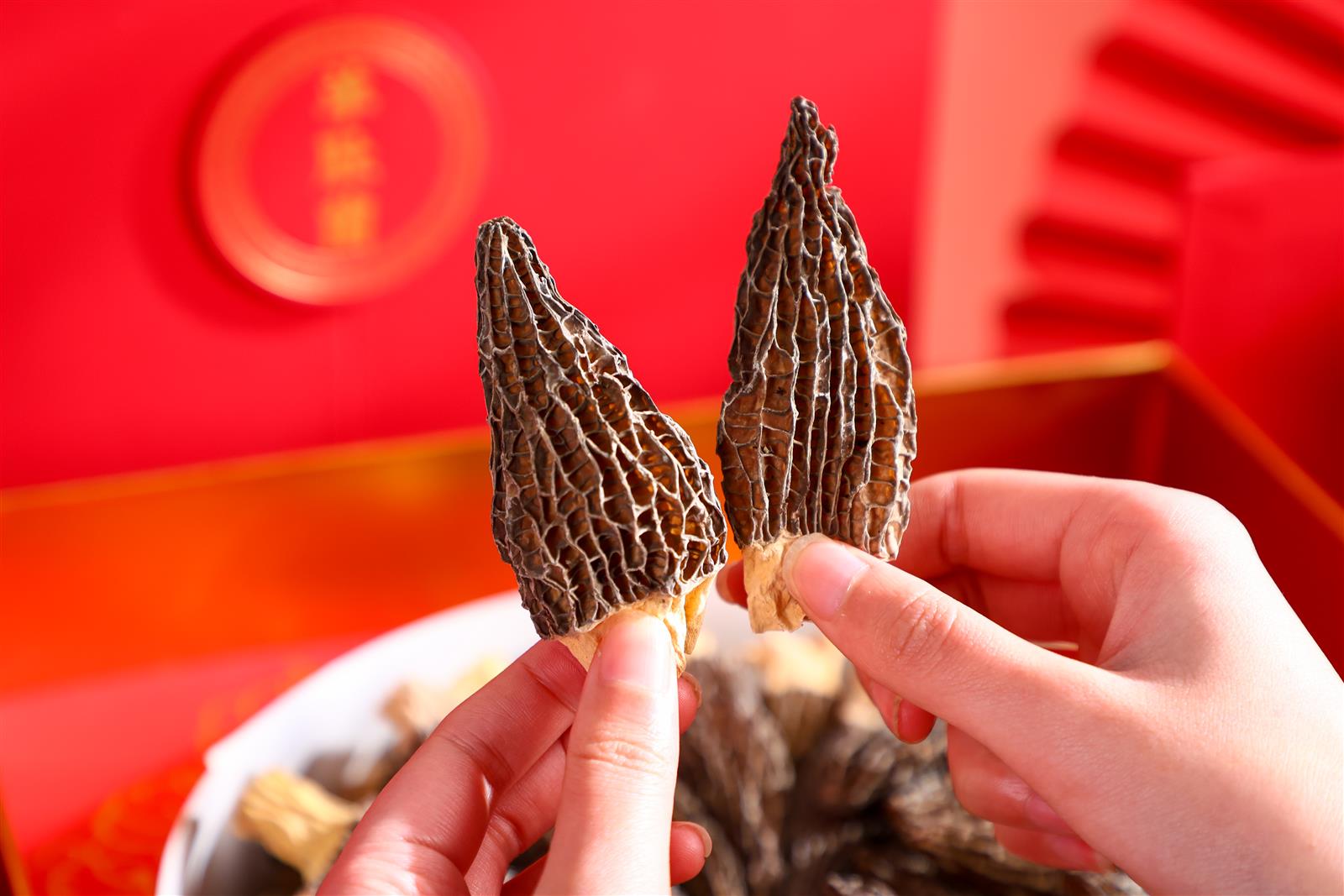 花姿盛羊肚菌干品多角度展示