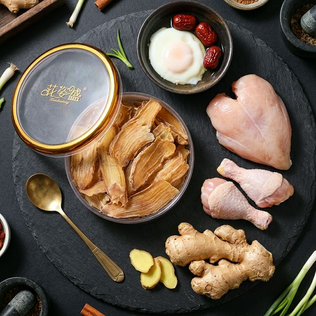 天麻搭配鸡肉生姜炖汤组合