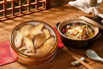 天麻炖鸡，花姿盛秦岭天麻搭配散养土鸡文火慢炖两小时滋补全家附详细做法 — 养生知识 | 花姿盛养生智慧