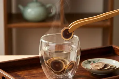 鹿茸哪个牌子最好最正宗？花姿盛这款氨基酸总量68%的蜡片让老行家都沉默了 — 养生知识 | 花姿盛养生智慧