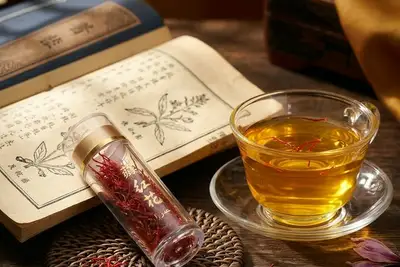 藏红花的功效与禁忌，花姿盛老药师逐条标注哪些体质该少泡两根 — 养生知识 | 花姿盛养生智慧