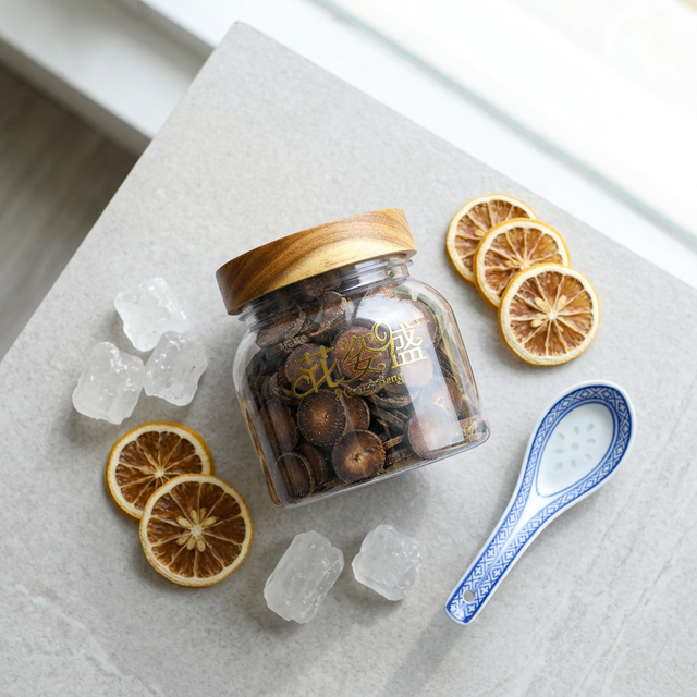 化橘红搭配冰糖柠檬片的养生泡饮组合