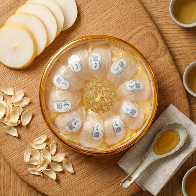 花姿盛燕窝搭配雪梨百合蜂蜜养生食材