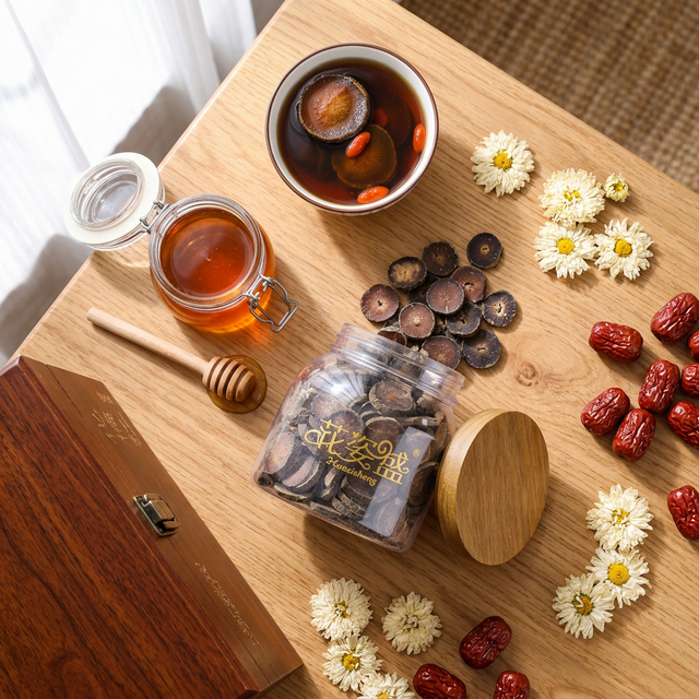 化橘红搭配蜂蜜菊花红枣的养生组合