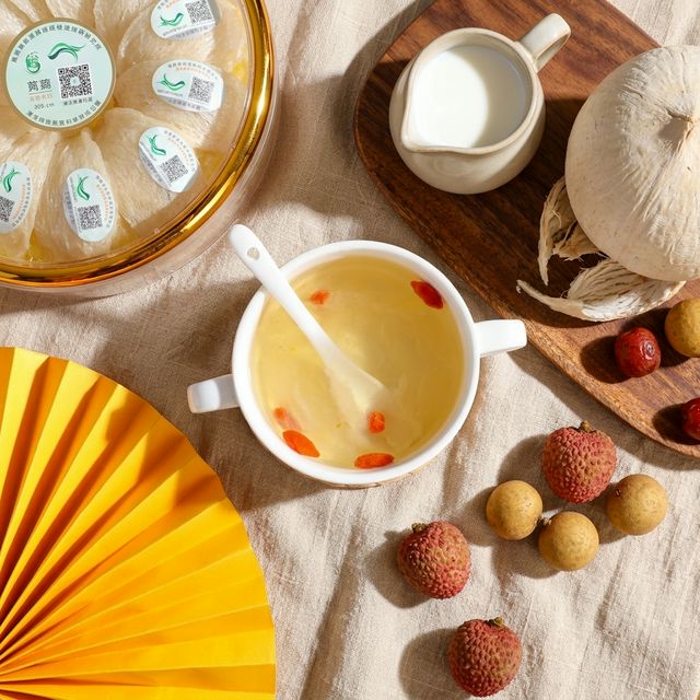 花姿盛燕窝搭配牛奶水果养生组合