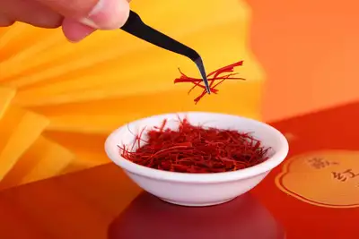 藏红花泡水是什么颜色 — 未分类 | 花姿盛养生智慧
